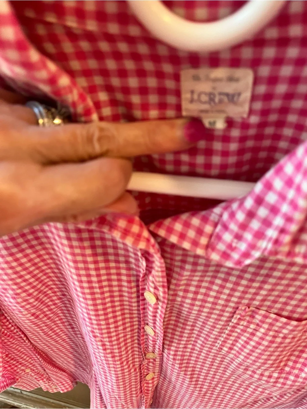 J CREW. FUSCHIA PINK GINGHAM CHECK COLLARRD BUTTON DOWN SHIRT/BLOUSE. MEDIUM - Picture 3 of 6